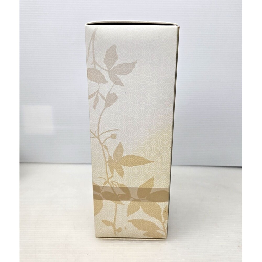 HOME studio Sheer Vanilla Reed Diffuser Set Diffuser Fragrance Reeds NEW in Box - Picture 7 of 10